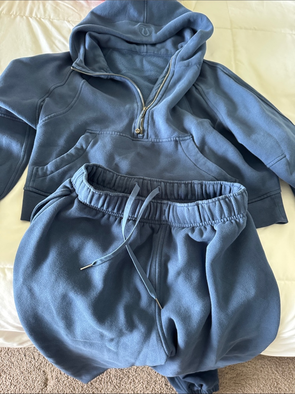 lululemon athletica slate blue half-zip cropped hoodie and sweatpants - Picture 3 of 3